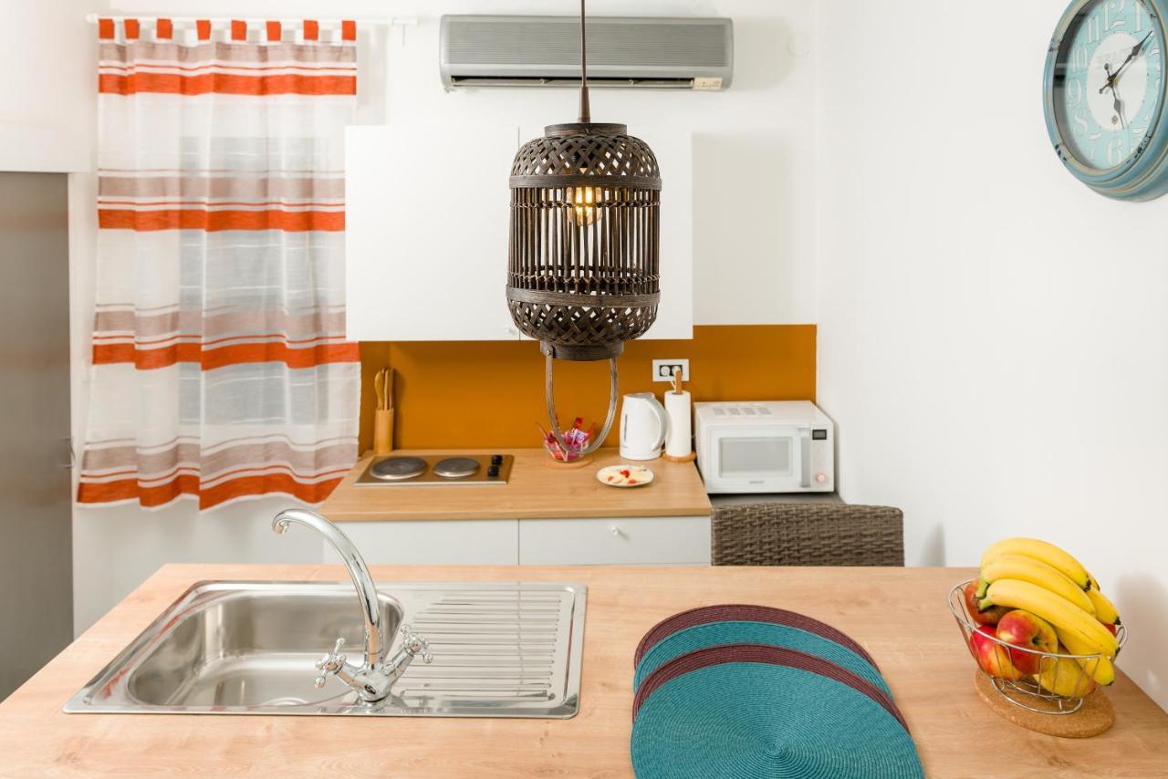 Studio Apartment Sesula Split Exterior photo
