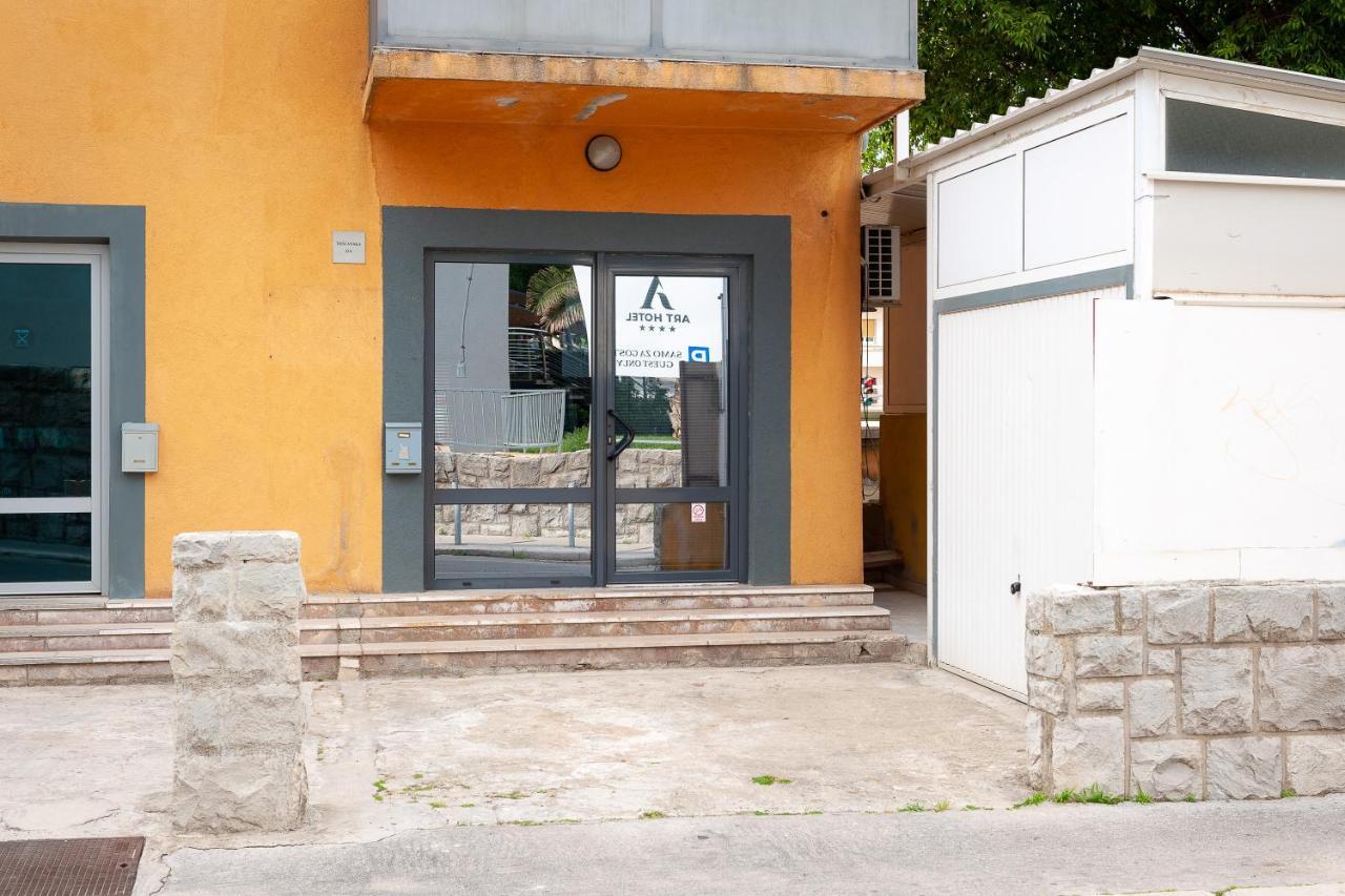 Studio Apartment Sesula Split Exterior photo